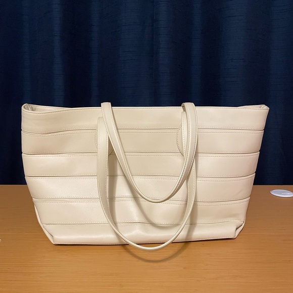 KHAITE Florence Stripe Leather Tote - Picture 4 of 15